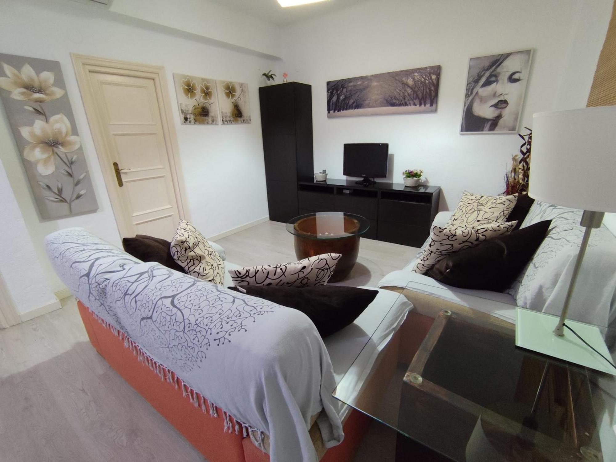 Fabulosa Casa Del Arbol Málaga Eksteriør bilde